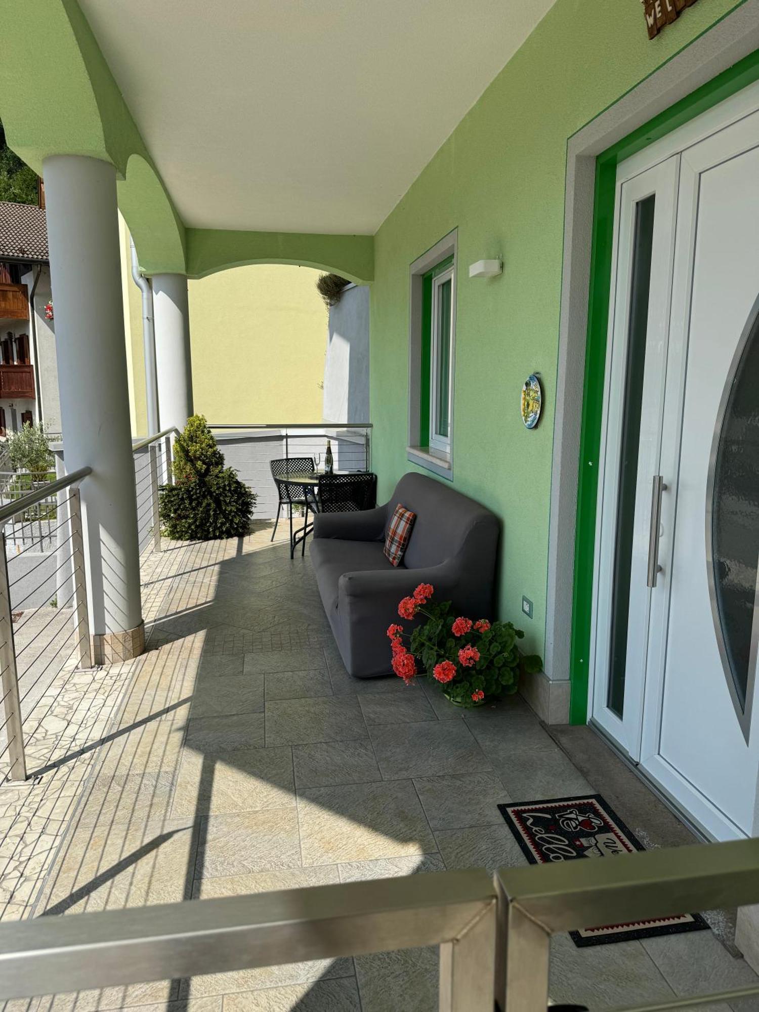 Villa Zoe - Suite Con Sauna Margone  Dış mekan fotoğraf