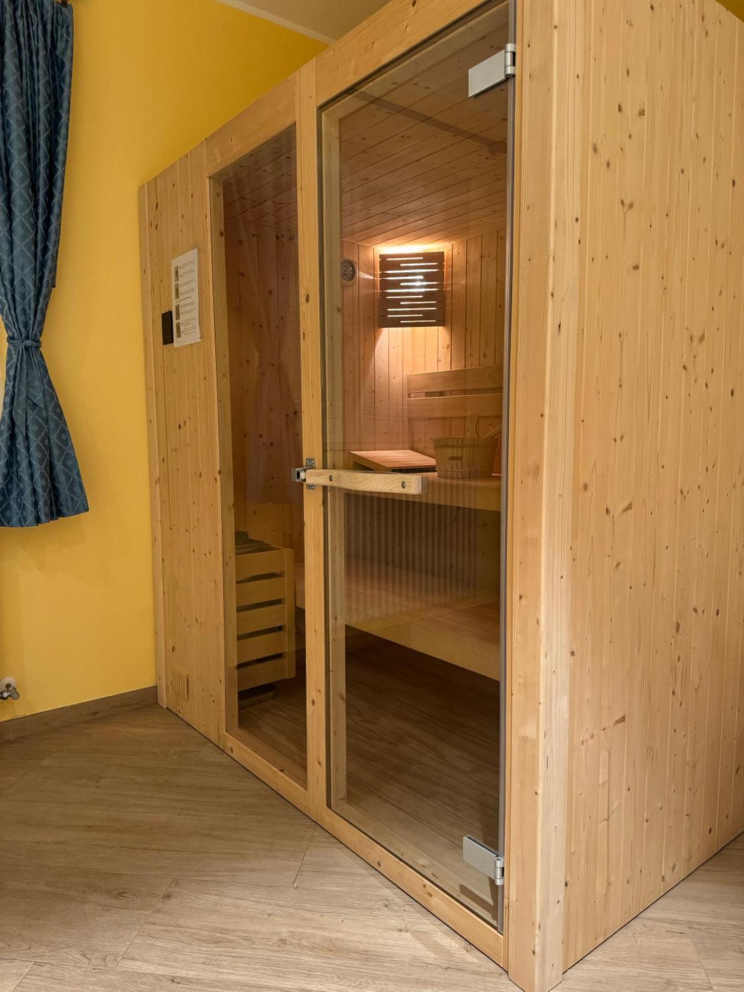 Villa Zoe - Suite Con Sauna Margone  Dış mekan fotoğraf